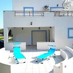 Elafonisos: Two Storey House On The Sea Front Holiday home Elafonissos