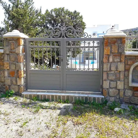 Tatil Evi Elafonisos: Two Storey House On The Sea Front *