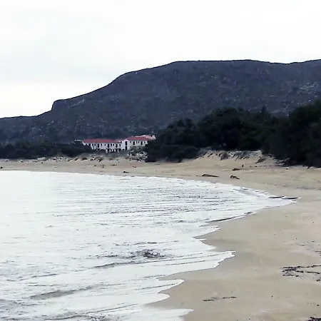 בית נופש Elafonisos: Two Storey House On The Sea Front אלפוניסוס