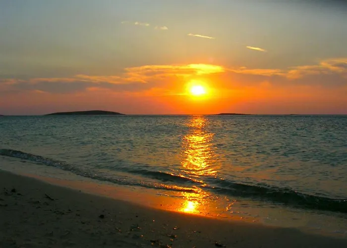 Elafonisos: Two Storey House On The Sea Front 펜션 *