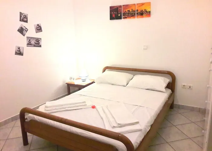 펜션 Elafonisos: Two Storey House On The Sea Front *