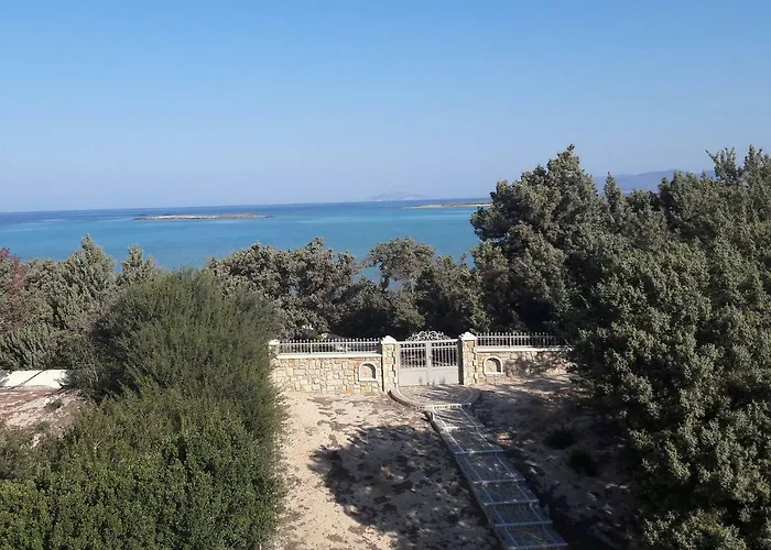 Elafonisos: Two Storey House On The Sea Front